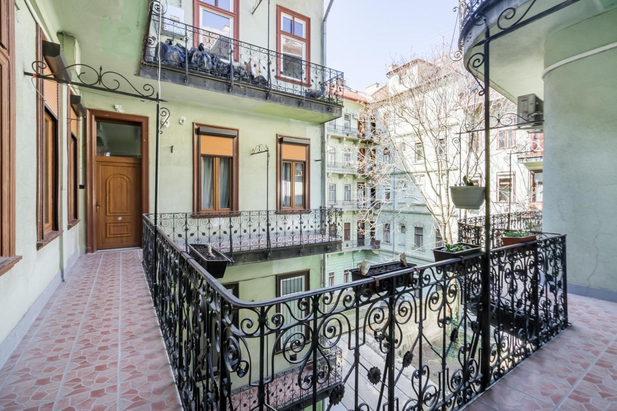 Apartment Downtown Budapest Ferenc 42 Exterior photo